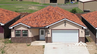 1914 Easy St, Guymon, OK 73942