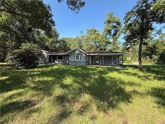 4427 Pine Valley Rd, Waycross, GA 31503