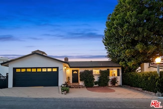 3909 Glenridge Dr, Sherman Oaks, CA 91423