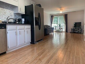 38 Walker St Unit 7, Lowell, MA 01854