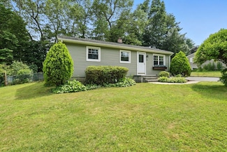 25 Tioga St, Springfield, MA 01128