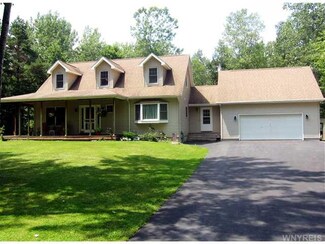 7920 Fletcher Rd, Akron, NY 14001
