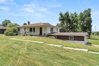 1014 N Main Dr, Oakland City, IN 47660
