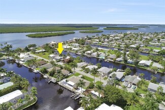 2653 Cajuput St, Matlacha, FL 33993