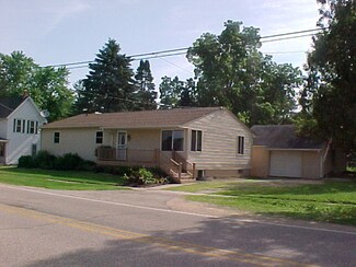 235 N Wooster St, Capron, IL 61012