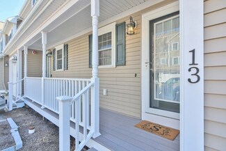 1284 County St Unit 13, Attleboro, MA 02703