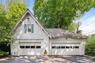 20 Sycamore Rd, West Hartford, CT 06117