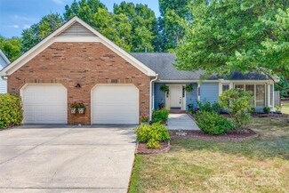 12107 Stainsby Ln, Charlotte, NC 28273