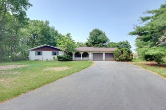 455 Woodland Rd, Walnutport, PA 18088