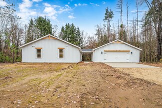 34599 46th Ave, Paw Paw, MI 49079