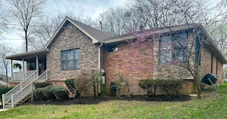 1002 Emily Dr, Goodlettsville, TN 37072