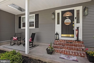 294 Green Valley Rd, Langhorne, PA 19047
