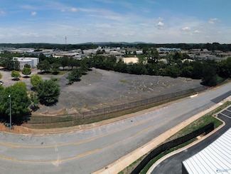 4040 Independence Dr NW, Huntsville, AL 35816