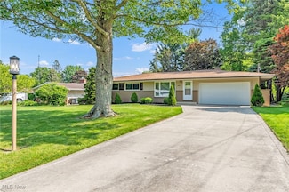 7689 Alan Pkwy, Middleburg Heights, OH 44130