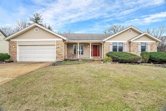 16 Laurel Oaks Ct, Lake Saint Louis, MO 63367