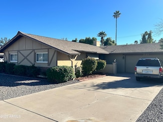 221 E Ellis Dr, Tempe, AZ 85282