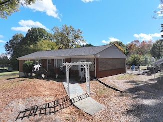 260 Ripley Dr, Danville, VA 24540