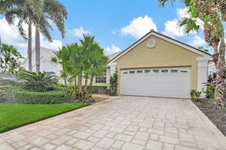9278 Heathridge Dr, West Palm Beach, FL 33411