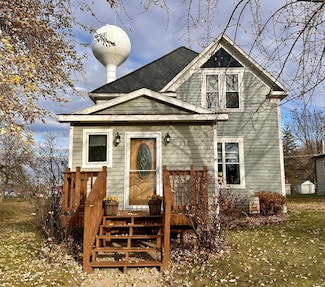 111 4th St S, Grove City, MN 56243