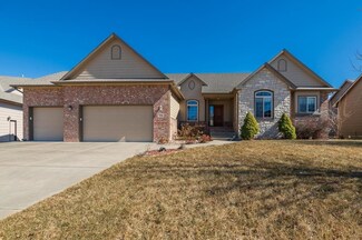 602 N Woodridge St, Wichita, KS 67206