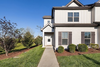 2105 Hospitality Ln, Murfreesboro, TN 37128