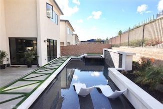 20551 Hummingbird Ct, Los Angeles, CA 91326