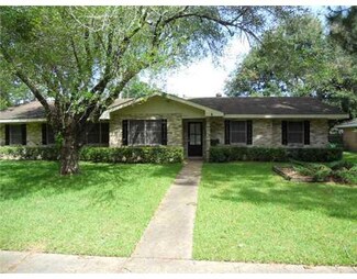 4903 Lark Ln, Alexandria, LA 71303