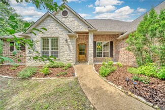 18098 Copper River Dr, College Station, TX 77845
