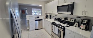 6800 Raleigh St, Hollywood, FL 33024