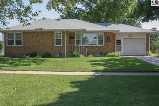 516 E 4th Ave, Saint John, KS 67576