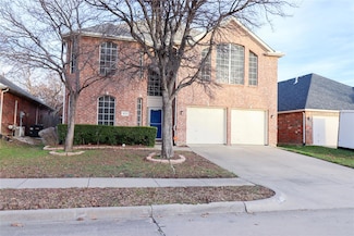 4020 Glenwyck Dr E, North Richland Hills, TX 76180