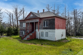 19750 California 1, Manchester, CA 95459
