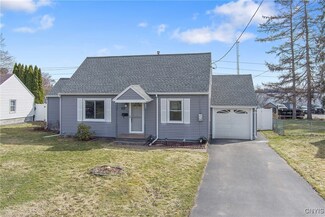131 Orchard Dr E, Syracuse, NY 13212