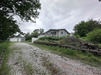 213 Cheyenne St, Benkelman, NE 69021