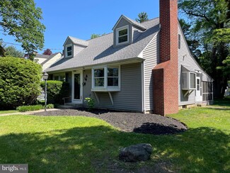16 Morgan Ave, Riverton, NJ 08077