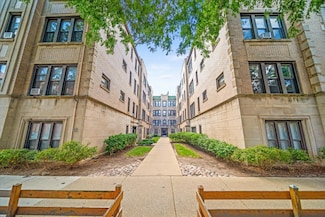 631 W Roscoe St Unit F1, Chicago, IL 60657