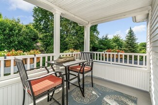5 Hingston St, Peabody, MA 01960