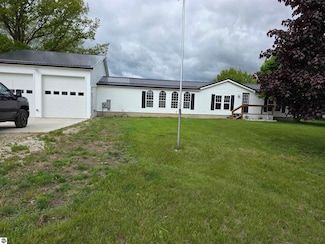 11550 S Wisner Rd, Bannister, MI 48807