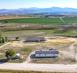 1822 Lane 11, Powell, WY 82435