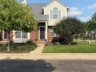 29204 April Ct Unit 236, Walled Lake, MI 48390