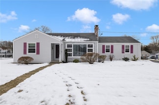 66 Ontario Ave, Warwick, RI 02886