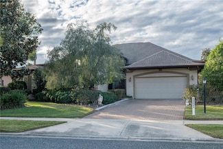 38633 Lakeview Walk, Lady Lake, FL 32159