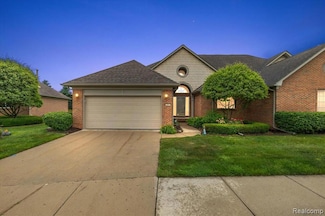 33847 Au Sable Dr Unit 10, Chesterfield, MI 48047