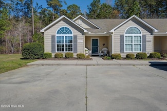 227 Church Hill Ct, New Bern, NC 28562