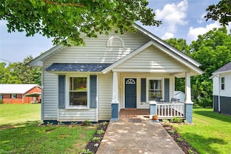 408 N Fourth St, Mebane, NC 27302