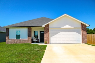 985 W Maurice St, Bolivar, MO 65613
