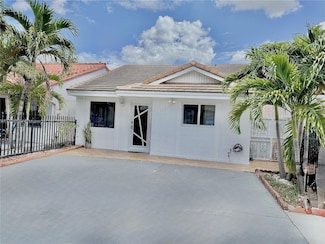 2104 W 53rd St, Hialeah, FL 33016