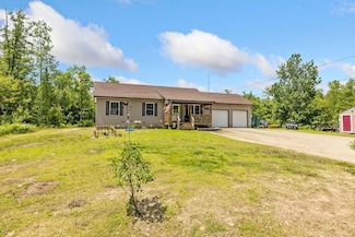 331 Foss Rd, Limerick, ME 04048