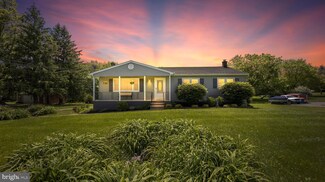 21 Toad Ln, Ringoes, NJ 08551