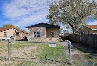 1607 N Michigan Ave, Roswell, NM 88201